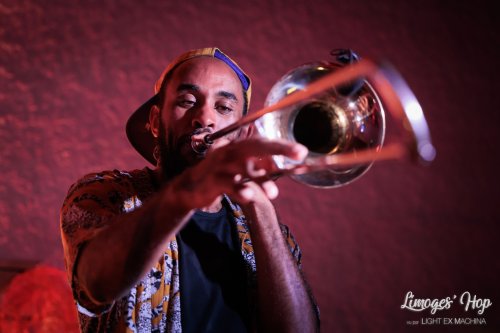 Limoges'Hop festival 2022

Partage libre avec le crédit et la citation (@lightexmachina) de l'auteur pour tout usage non promotionnel ou commercial.

© Alexandre - LIGHT EX MACHINA 2022, tous droits réservés.